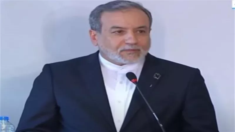 من القاهرة.. عباس عراقجي: تخصيب اليورانيوم حق مشروع ولا يمكننا التنازل عنه
