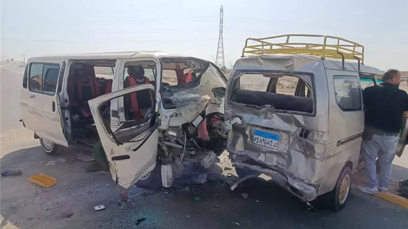 إصابة 6 أشخاص في حادث تصادم مروع بطريق السويس العين السخنة 