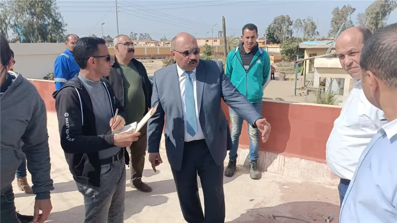 رئيس مياه القناة يتابع العمل بالمحطات استعدادا لعيد الأضحى 