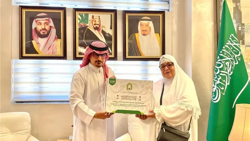 «حاولت 20 عامًا».. السعودية تُحقق أمنية سيدة تحاول الحج
