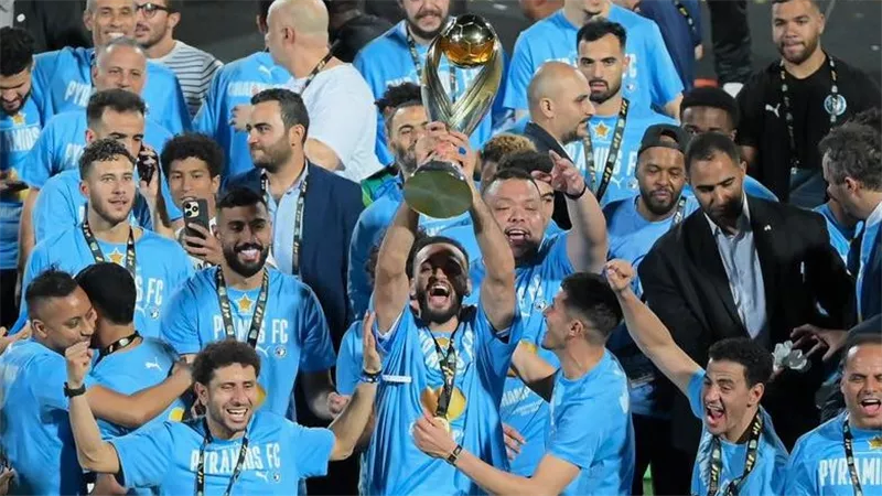 مروان حمدي: فخورون بإنجاز بيراميدز.. وردنا على المشككين كان في الملعب
