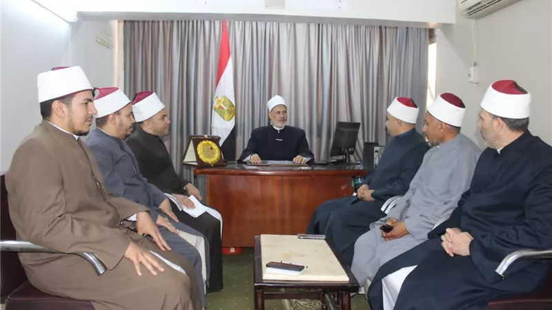 وكيل أوقاف بني سويف يحذر من الاختلاط بين الرجال والنساء في صلاة العيد