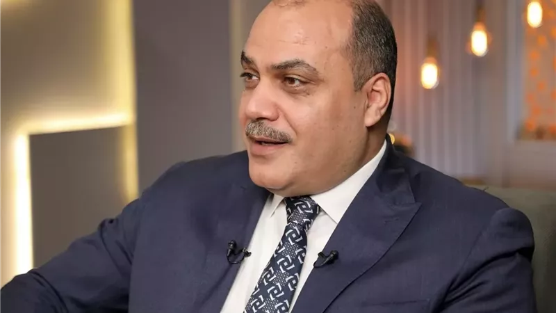 رغم الحكم بحبسه.. 