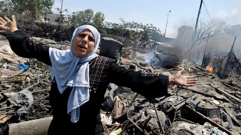 مجزرة خان يونس: استهداف إسرائيلي دموي يخلّف 24 شهيدا أمام مركز المساعدات