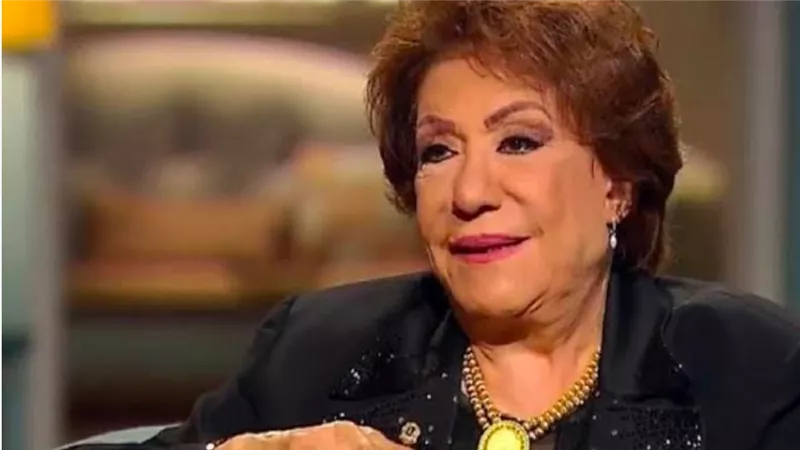 وفاة الفنانة سميحة أيوب عن عمر 93 عامًا: رحلة فن وقراءة ومعرفة