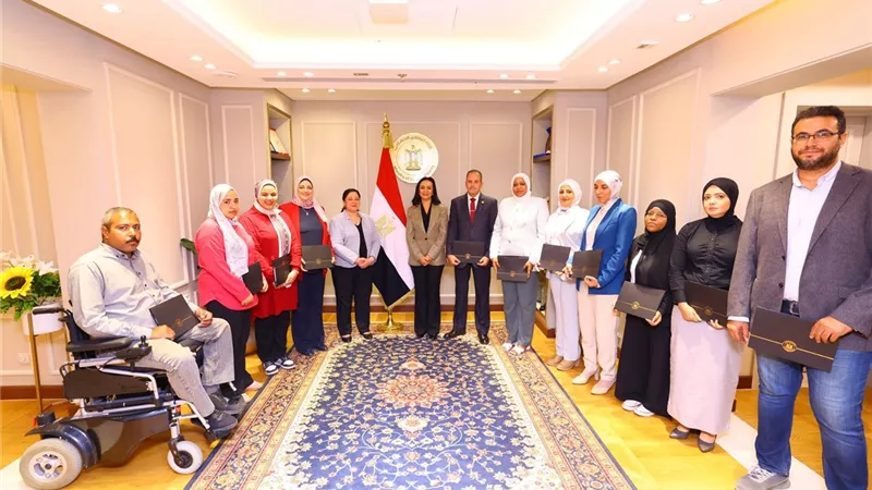وزيرة التضامن الاجتماعي تكرم الإدارة المركزية لشؤون الأشخاص ذوي الإعاقة 