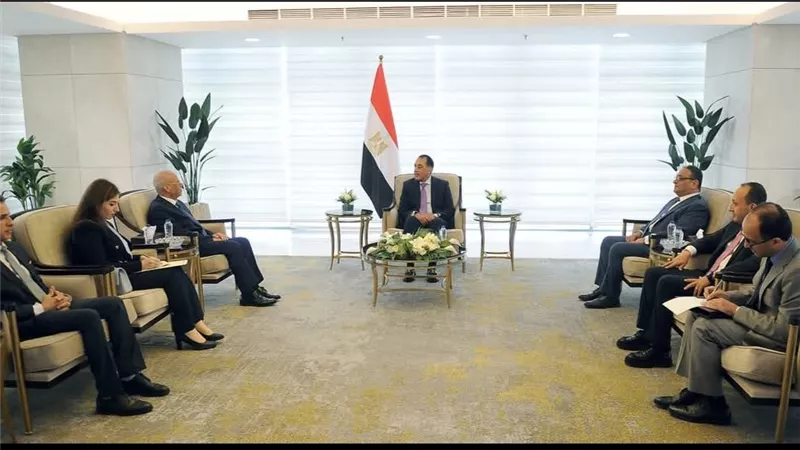 رئيس الوزراء يستقبل السفير العراقي بالقاهرة لبحث الملفات ذات الاهتمام المشترك 