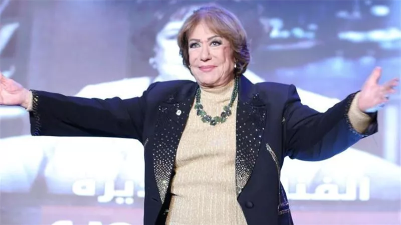 زعيمة المسرح.. لميس الحديدي تنعى سميحة أيوب: تركت وراءها إرثًا فنيًا زاخرًا