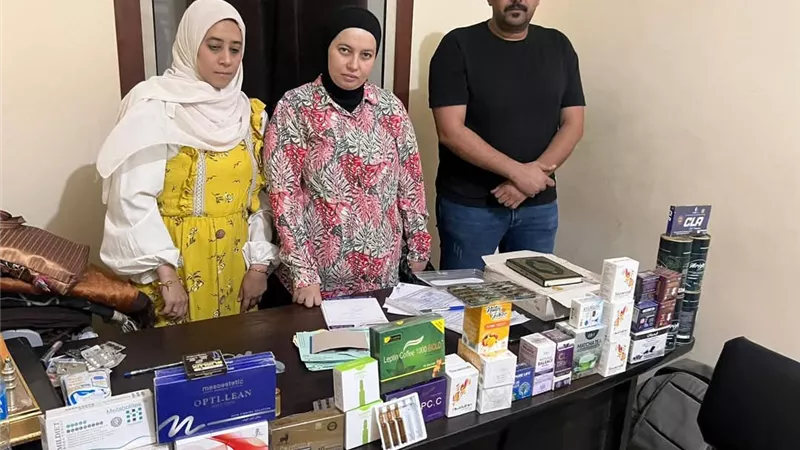 ضبط مركز للعلاج الطبيعي يقوم بوصف أدوية ضارة وبيعها للمواطنين بقنا|صور
