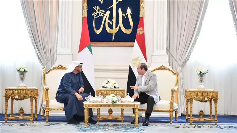 قمة مصرية إماراتية: السيسي وبن زايد يقودان مسيرة التنمية والاستقرار