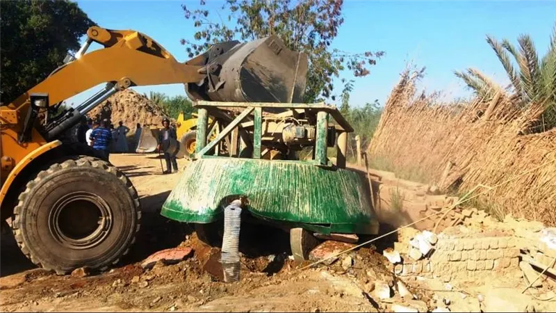 إزالة 32 طاحونة للذهب فى حملة داخل 10 مواقع بقرية وادى عبادى شمال أسوان