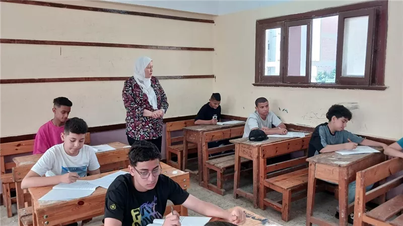 الهوارى تثمن دور الجهات التنفيذية ببنى سويف فى إنجاح امتحانات الإعدادية 