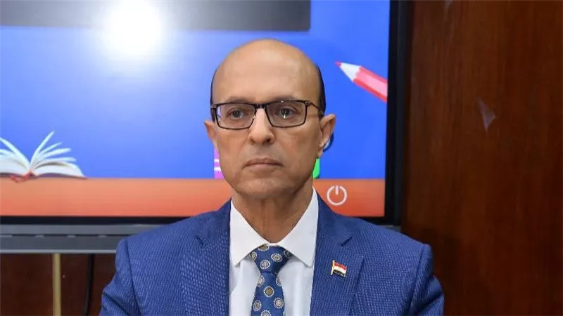 رئيس جامعة أسيوط يلتقي شباب الأطباء بمستشفى الإصابات ويتخذ إجراءات |صور