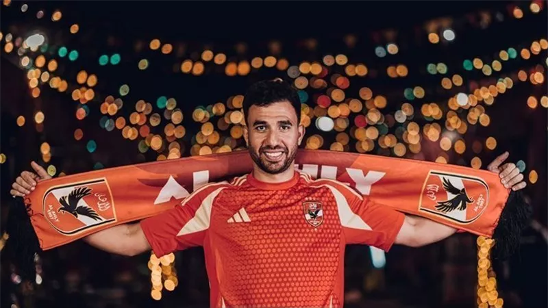 من مصر إلى المجد من جديد.. «تريزيجيه» يحتفل بتأهل مصر للمونديال