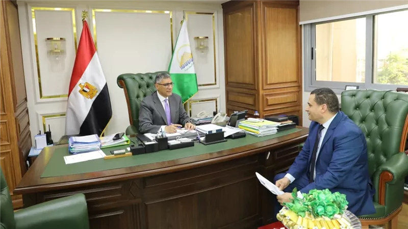 الجيزة: نتابع توافر الخبز والتموين وأرصدة السلع خلال إجازة العيد   