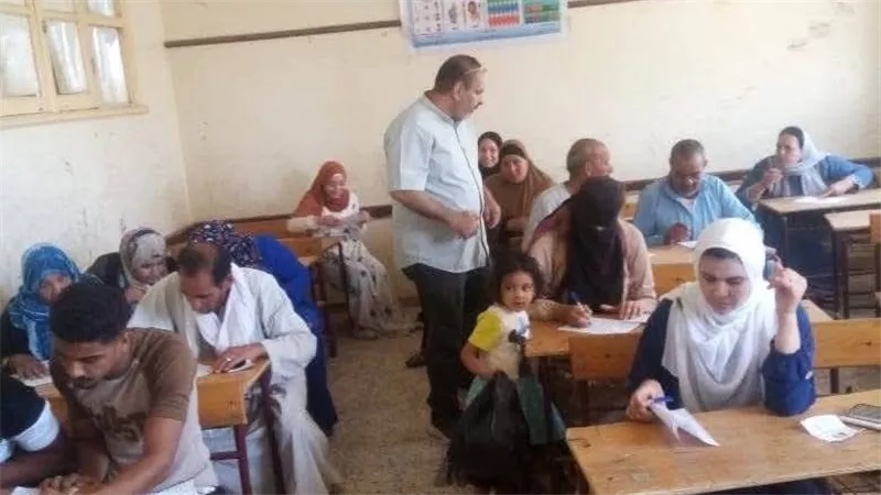 تسجيل 47 فصلا ً لمحو الأمية وتعليم الكبار بمركز مطاى بالمنيا