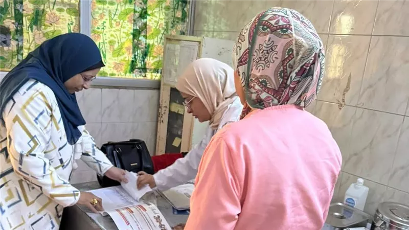 جولة ميدانية لوكيل وزارة الصحة بقنا لمتابعة جاهزية الوحدات الصحية