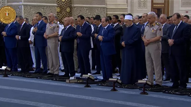 الرئيس السيسي يدعو لمصر بالخير والتقدم في عيد الأضحى المبارك