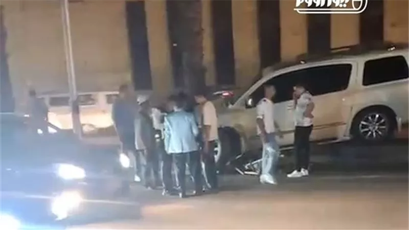 شلل مرورى .. توقف الحركة فى شارع فيصل بسبب حادث تصادم | صور 