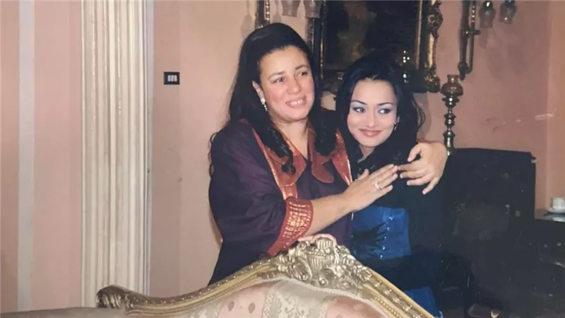 ماما.. راندا البحيري تهنئ الفنانة عبلة كامل بمناسبة عيد الأضحي 