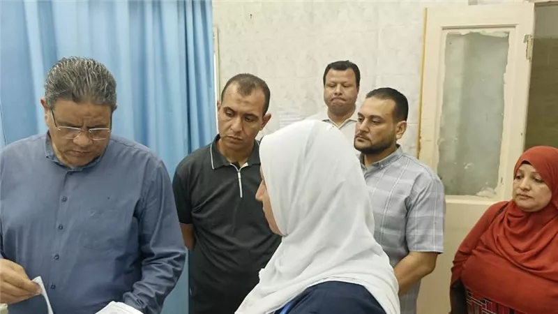 وكيل صحة المنوفية يشيد بجهود الفرق الطبية خلال جولته المفاجئة