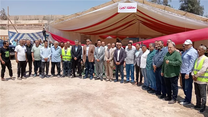 محافظ الجيزة يشهد توزيع 9 أطنان من لحوم الأضاحي على 5268 أسرة 