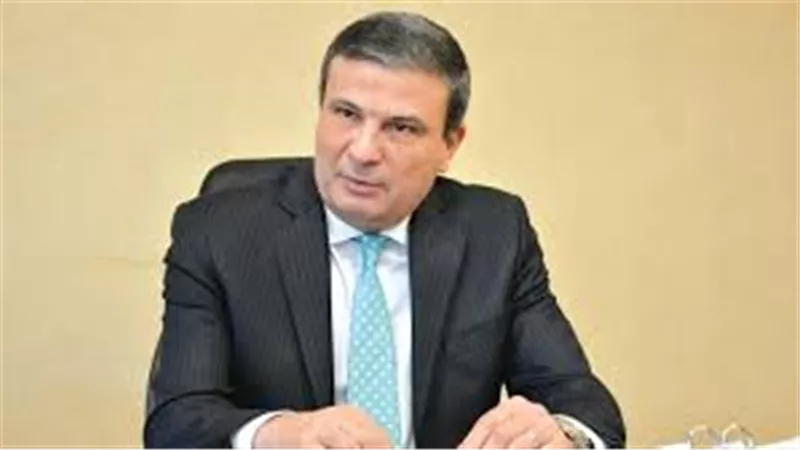 وزير الزراعة يطمئن على حالة مسئول حماية الأراضي بسوهاج بعد الاعتداء عليه أمس
