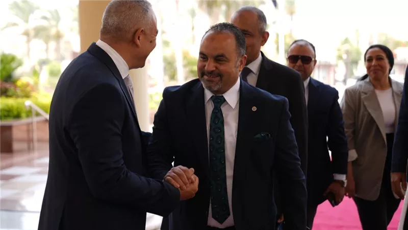 شراكة استراتيجية بين 