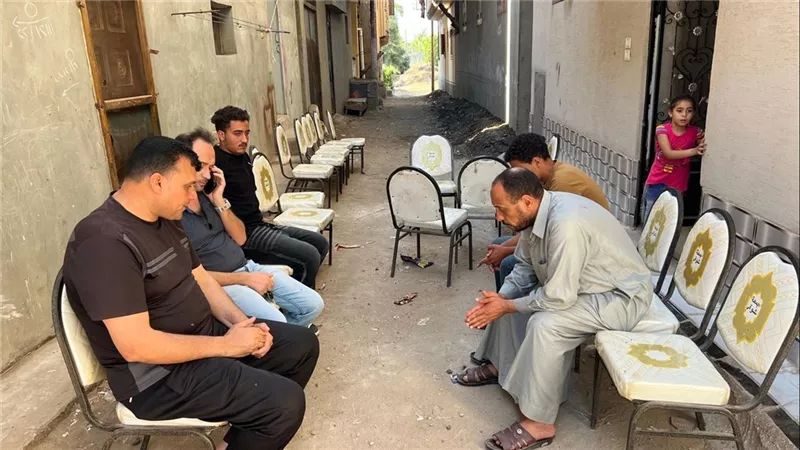 قرية الشهيد البطل خالد محمد تتشح بالسواد في انتظار جثمانه بالدقهلية (صور)