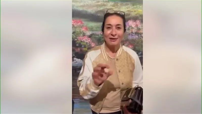 ظهور جديد للشيف منال العالم بدون حجاب يلفت الأنظار ويثير جدلا واسعا 