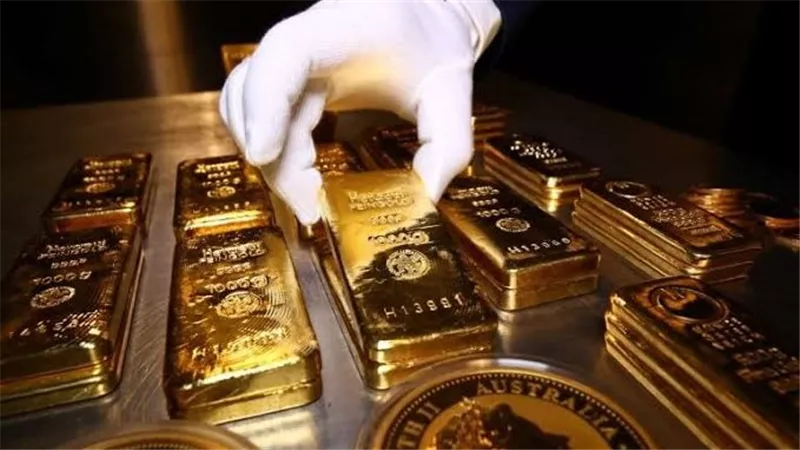 الذهب يرتفع 1.5% عالميًا.. ومكاسب محدودة في السوق المصرية