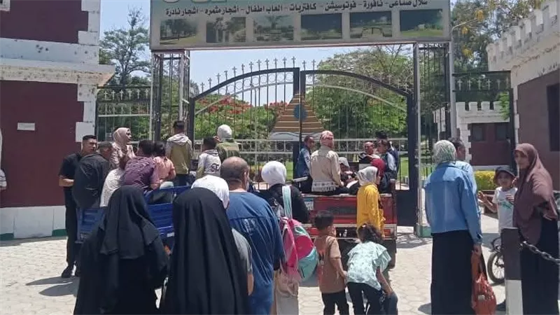 القليوبية في عيد الأضحى| ضبط شادر ذبح مخالف بكفر شكر.. وزحام بحدائق القناطر