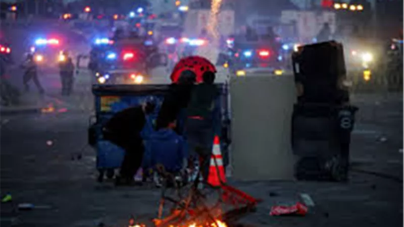 تداعيات قرار دونالد ترامب بنشر الحرس الوطني دون موافقة حاكم  ولاية كاليفورنيا