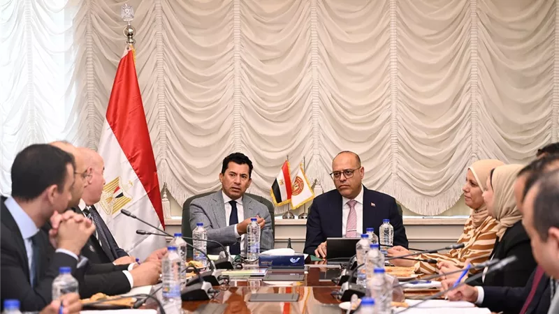 للتمكين الاقتصادي للشباب.. وزير العمل يلتقى وزير الشباب والرياضة 