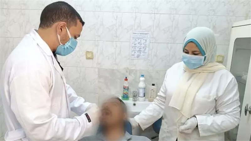 محافظ المنيا: تقديم أكثر من 7 آلاف خدمة صحية في 6 قوافل طبية مجانية 