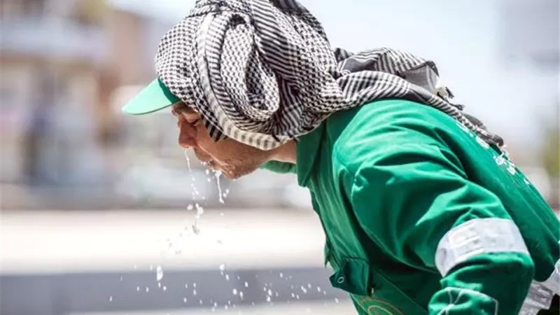 السعودية تبدأ تطبيق حظر العمل تحت أشعة الشمس اعتباراً من 15 يونيو 2025