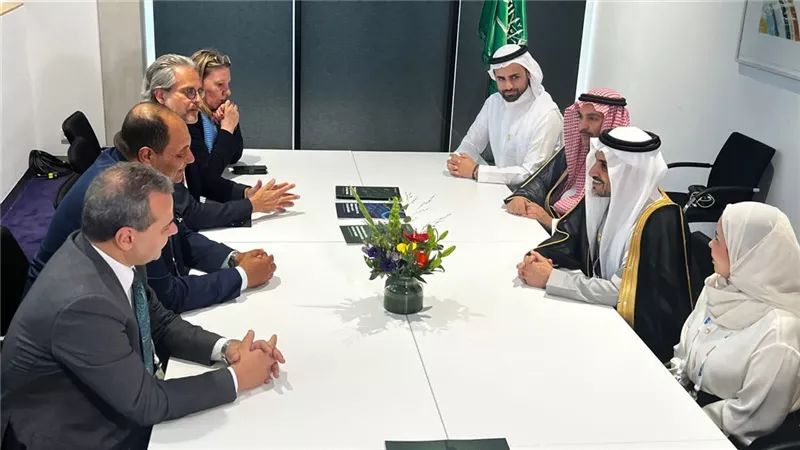 نائب وزير الزراعة يبحث مع نظيريه الهولندي والسعودي تعزيز التعاون الزراعي 