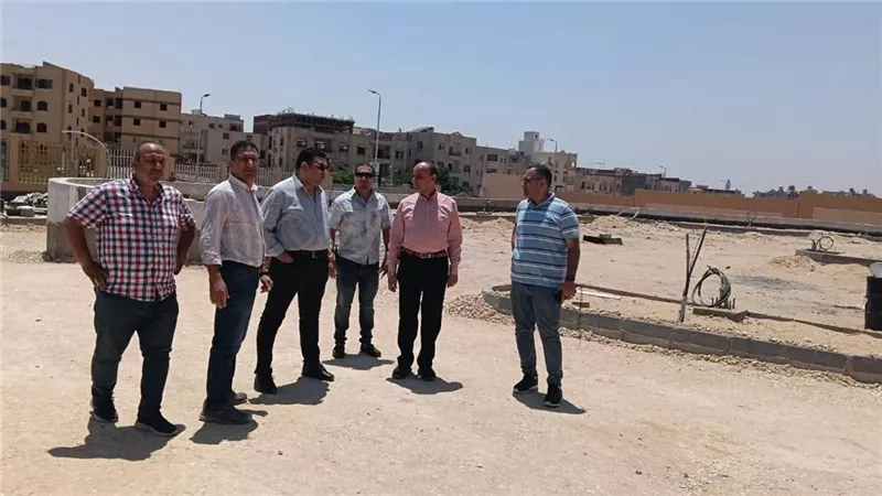 رئيس جهاز العبور يتابع مشروعات الخدمات والمرافق والبنية التحتية بالمدينة