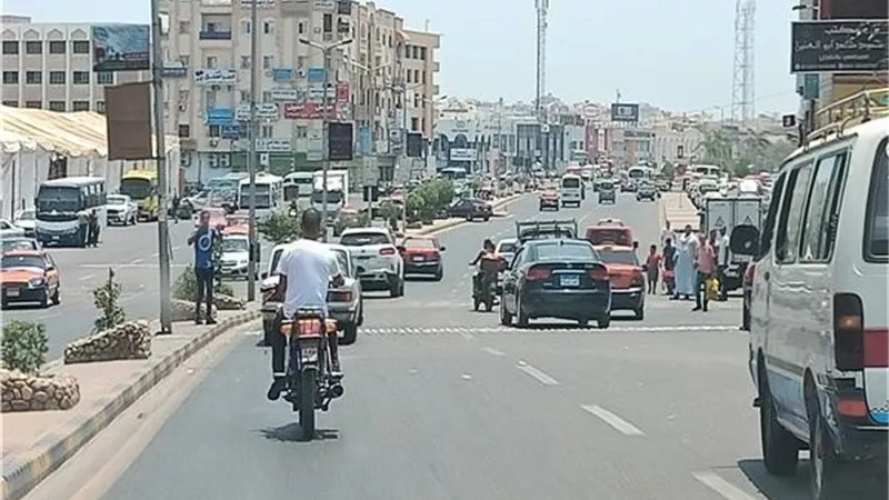 كثافات مرورية متوسطة في القاهرة والجيزة خلال الذروة الصباحية مع انتظام نسبي