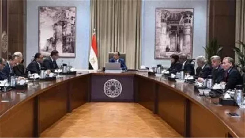 رئيس الوزراء: نستهدف الوصول إلى 9 ملايين م3 يوميًا من المياه المحلاة