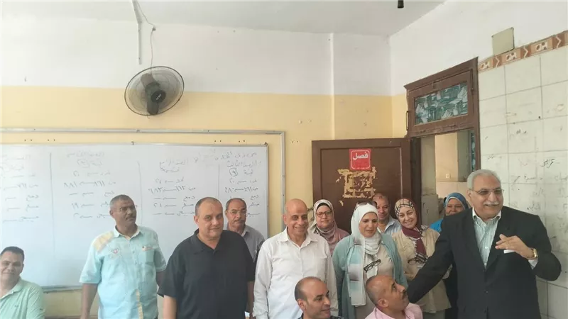 مدير تعليم القليوبية: مصلحة الطلاب على رأس أولوياتنا في أعمال التصحيح 