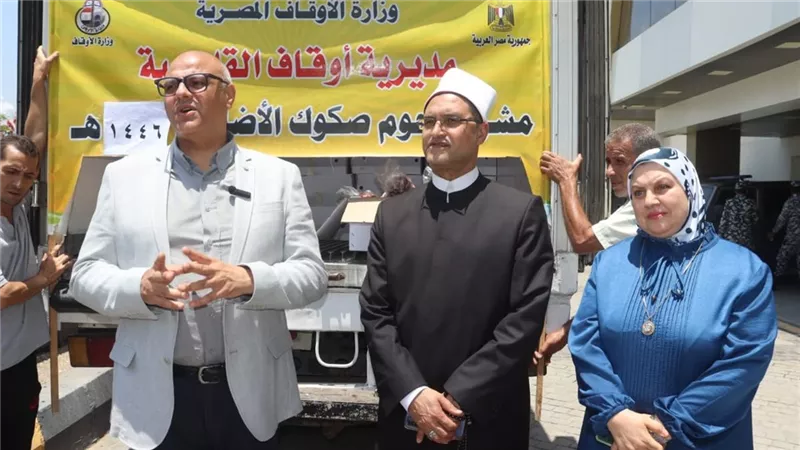 محافظ القليوبية يشهد تسليم 2 طن لحوم صحوك الأضاحي والإطعام