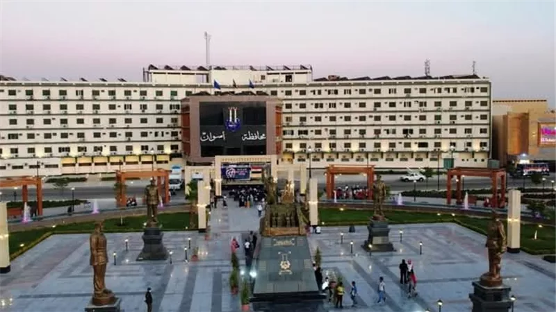 أسامة رزق داود يؤدي اليمين الدستورية نائبا لمحافظ أسوان