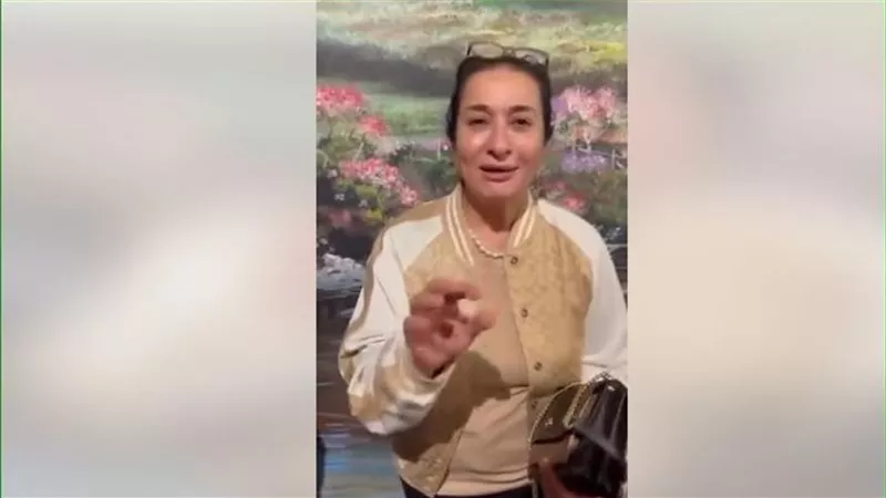 منال العالم في أول تعليق بعد خلعها للحجاب:احترم كل الآراء وسأعود بلقاء قريب