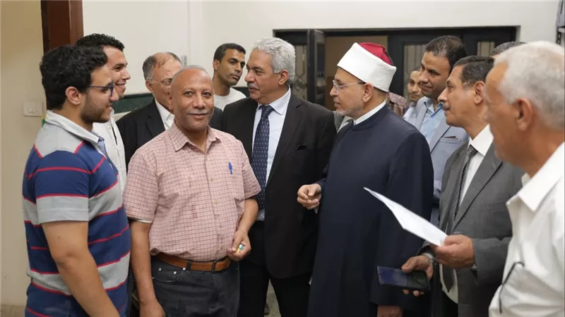 رئيس جامعة الأزهر يهنئ منسوبي الجامعة بعيد الأضحى عقب عودته من الحج