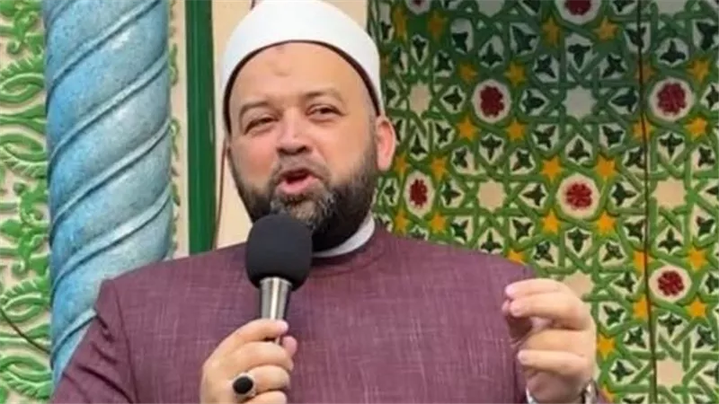 تنفيذا لقرار نقله من عمرو بن العاص..شاهد الظهور الأول للشيخ يسري عزام من أسوان