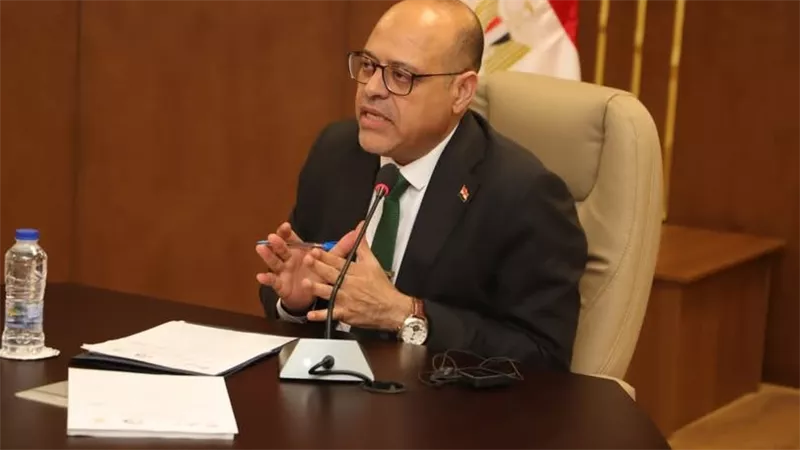 وزير العمل يُعلن عن فتح باب التقديم على وظائف مكاتب التمثيل العمالي بالخارج