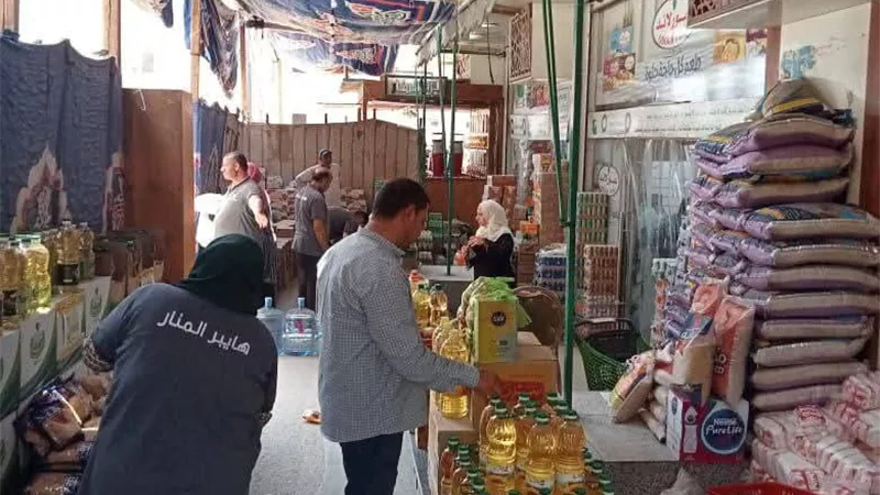 سوق اليوم الواحد يخفف العبء عن المواطنين في الشرقية بخصومات تصل 30%