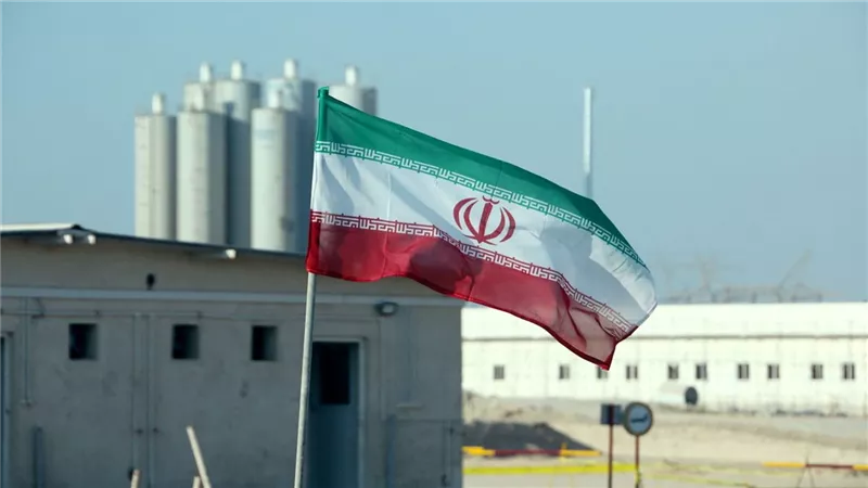 الجيش الإسرائيلي يوجه إنذارا عاجلا للإيرانيين بإخلاء جميع المنشآت النووية