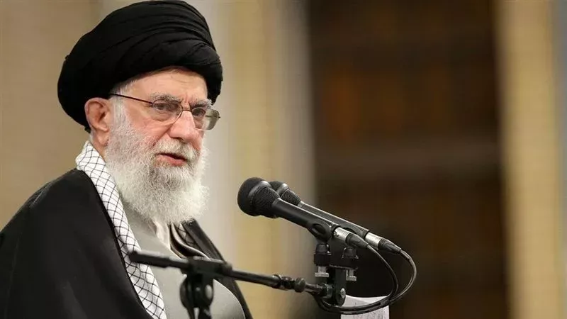 المرشد الأعلى للشعب الإيرانى :  لن نتهاون في الرد على هجمات إسرائيل 